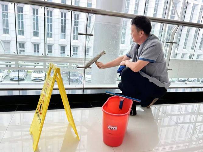 正阳物业丨【优享品质 至臻服务】保洁篇:"洁"心守护,"净"心